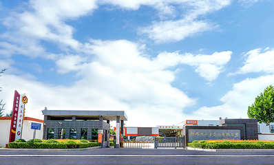 休閑食品定制與加盟新趨勢(shì) 高端零食品牌如何借力麻花、小米鍋巴、嗨脆角引領(lǐng)市場(chǎng)